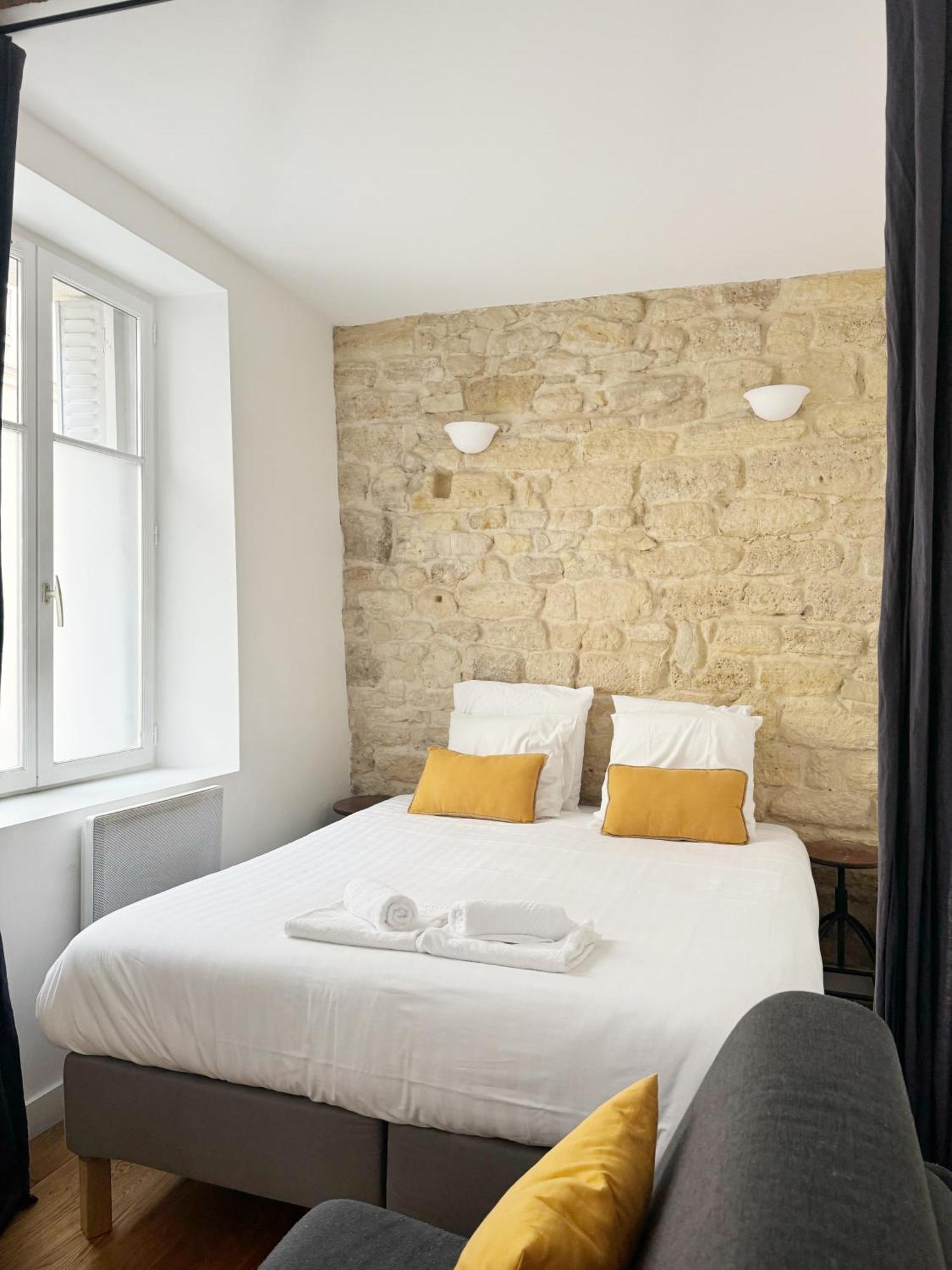 פריז Suite Du Lion/Ac Historic Flat, Marais, 4-5 Guests מראה חיצוני תמונה